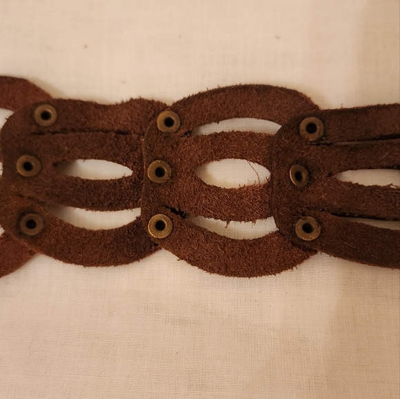 Vintage Leather Belt - Australia - Picture 6 of 14